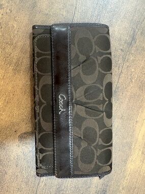 Coach wallet